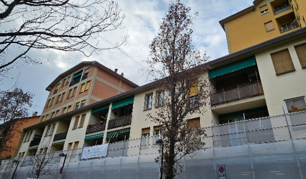 NUOVA PAVIMENTAZIONE E TINTEGGIATURA FACCIATE 
